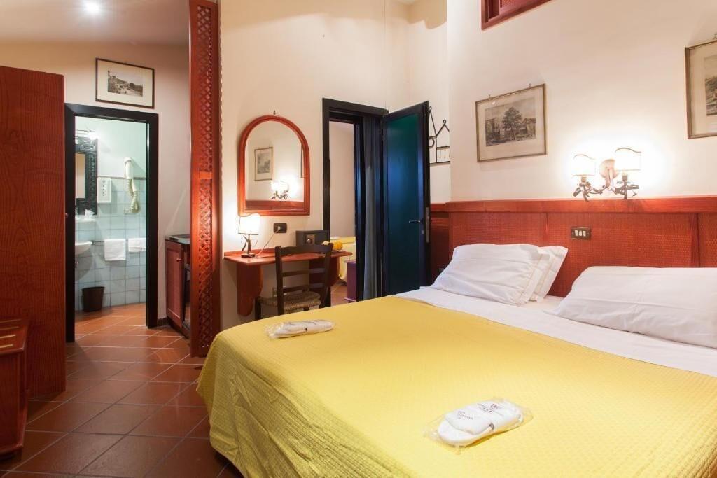 Hotel Toledo Неаполь Экстерьер фото
