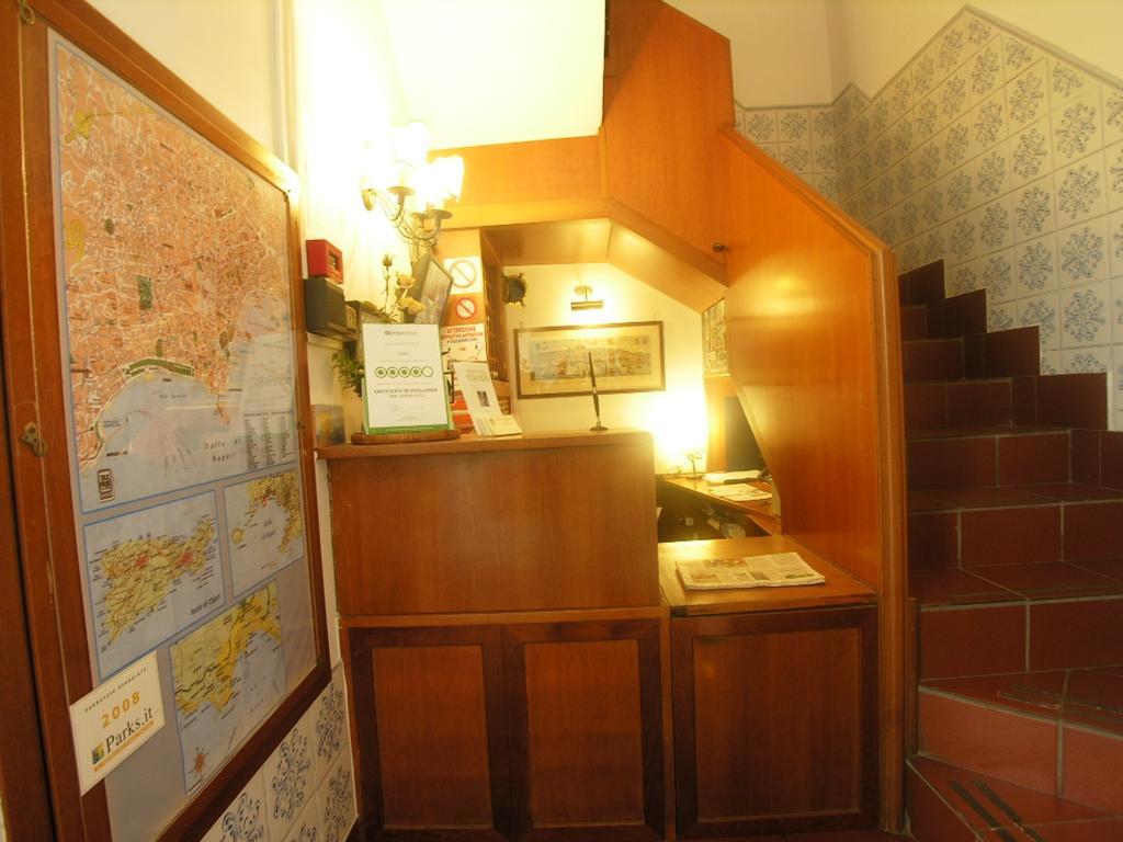 Hotel Toledo Неаполь Экстерьер фото